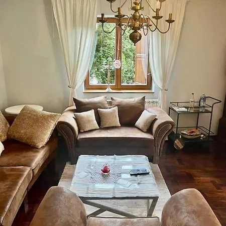 Apartment Lux Apartman Aronija