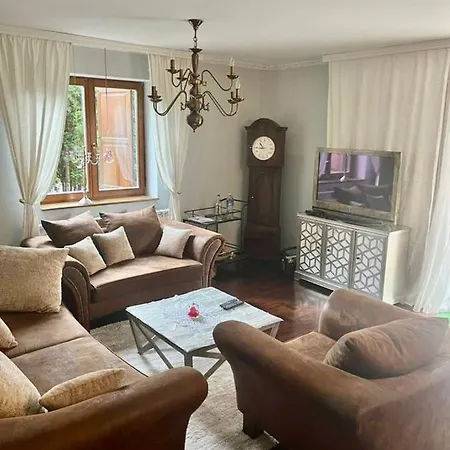 Lux Apartman Aronija Apartment *