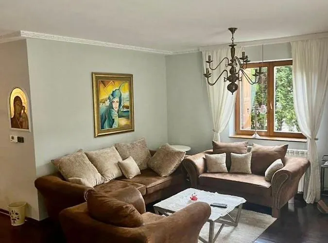 Lux Aronija * 즐라티보